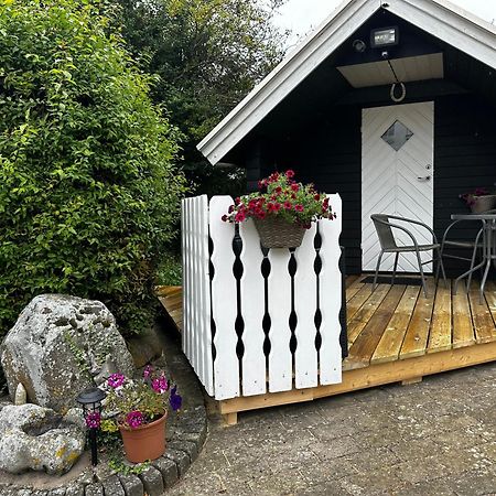 Stunning Romantic Cabin Close To Baltic See Idestrup Εξωτερικό φωτογραφία
